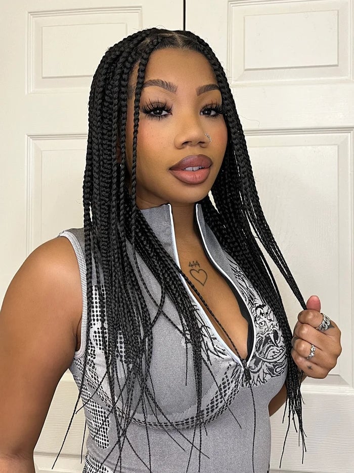 Mid-Back Polished Box Braids, Straight — Simple Braids for Black Women
