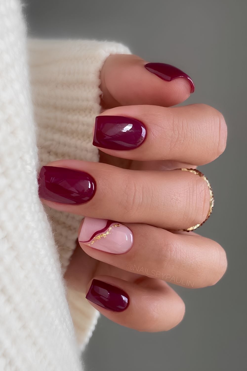 Soft Square Burgundy Nails with Gold Line Soft Square Burgundy Nails with Gold Line — Simple Burgundy Nails Art
