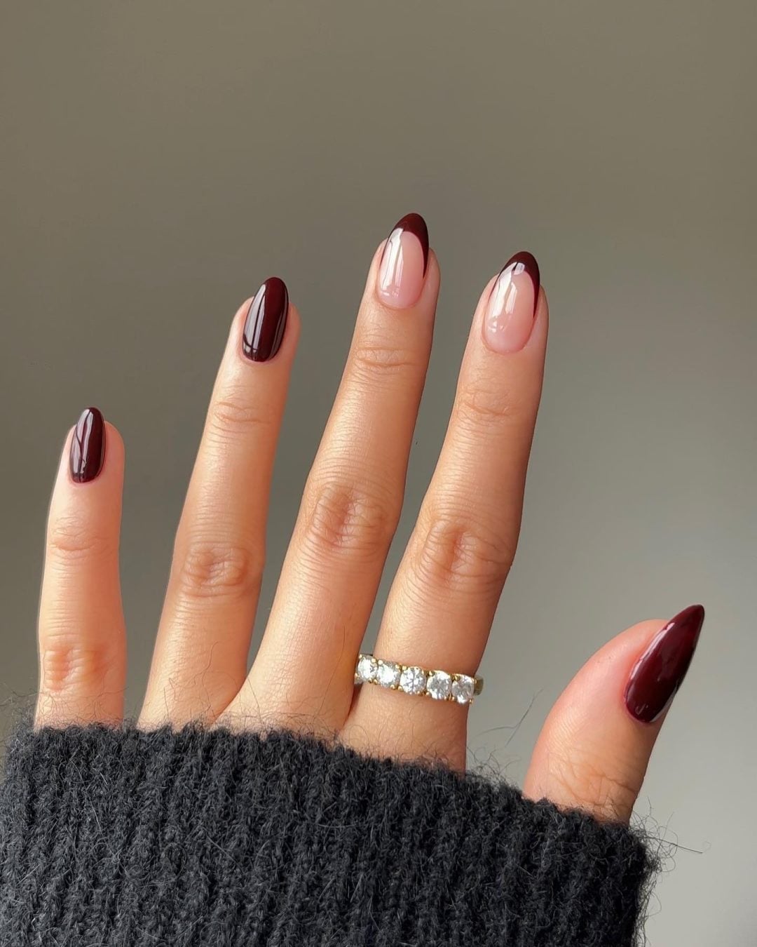 Burgundy French Tip Almond Nails Medium, Glossy Burgundy French Tip Almond Nails Medium, Glossy — Simple Burgundy Nails Art