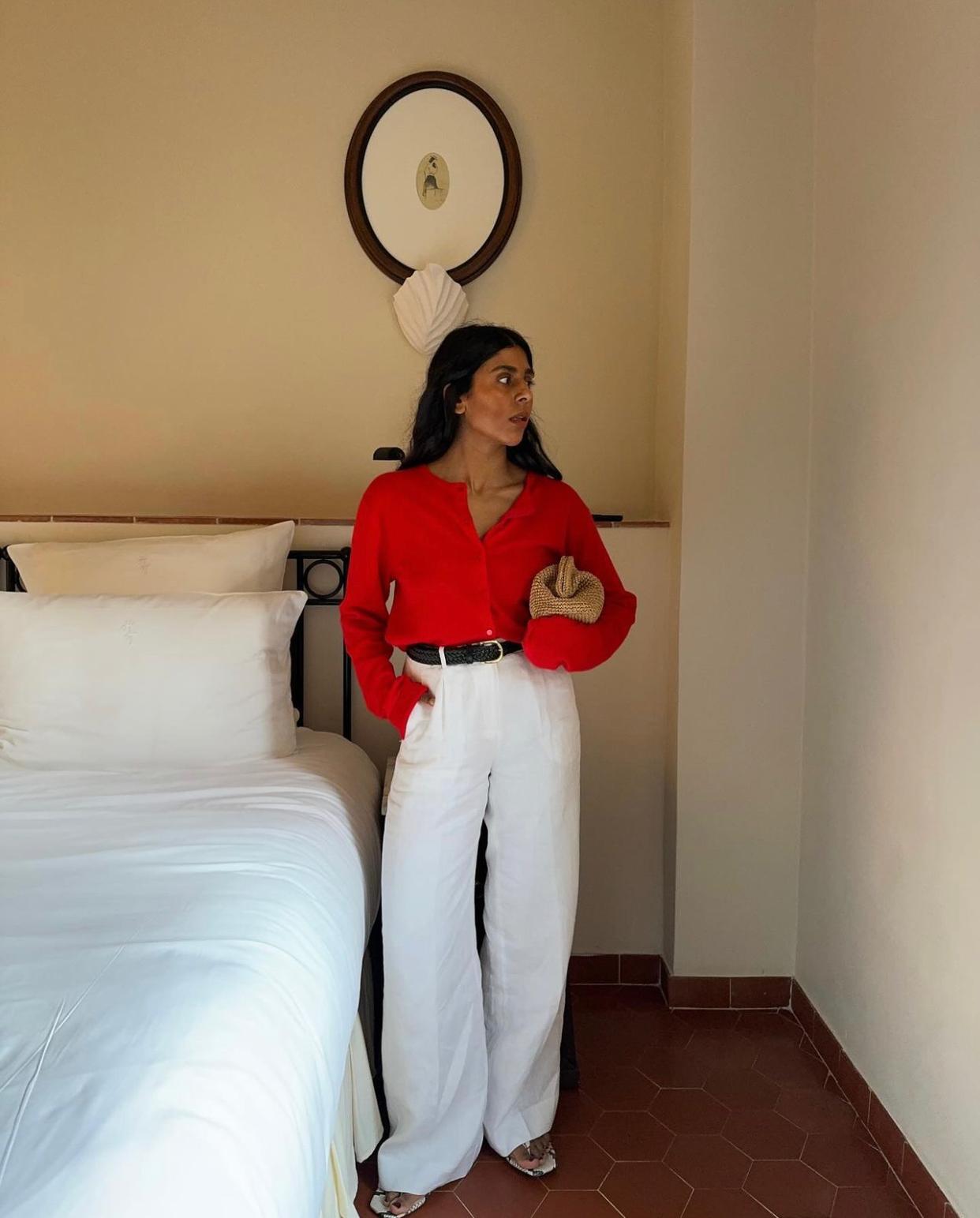 Red Cardigan with White Linen Trousers Red Cardigan with White Linen Trousers — Simple Cardigan Outfits Ideas