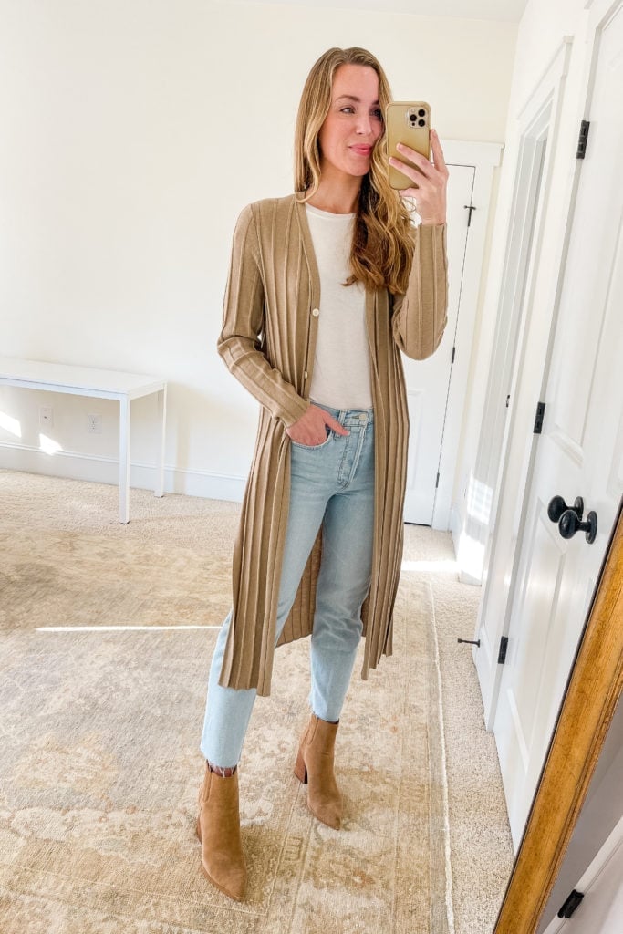 Tan Longline Cardigan with Straight Leg Jeans Tan Longline Cardigan with Straight Leg Jeans — Simple Cardigan Outfits Ideas