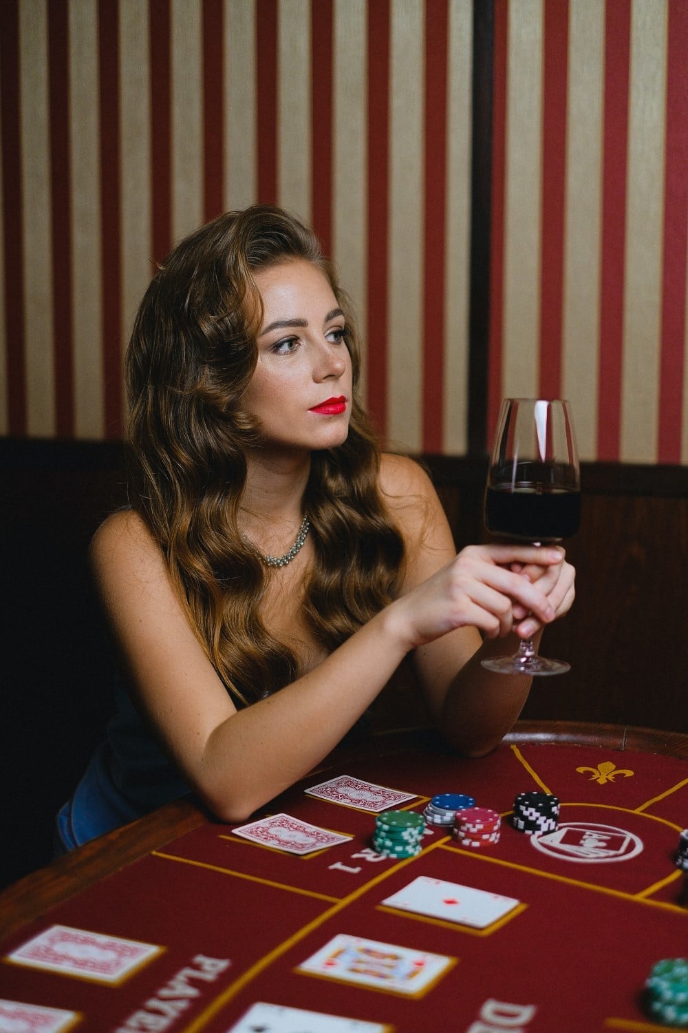 Sequined Top with Wide-Leg Pants Sequined Top with Wide-Leg Pants — Simple Casino Outfits