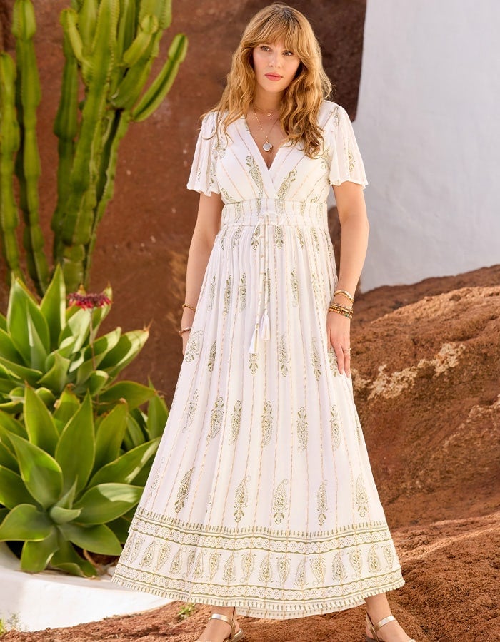 White Maxi Dress With Gold Paisley Print White Maxi Dress With Gold Paisley Print — Simple Casual Dresses Outfits