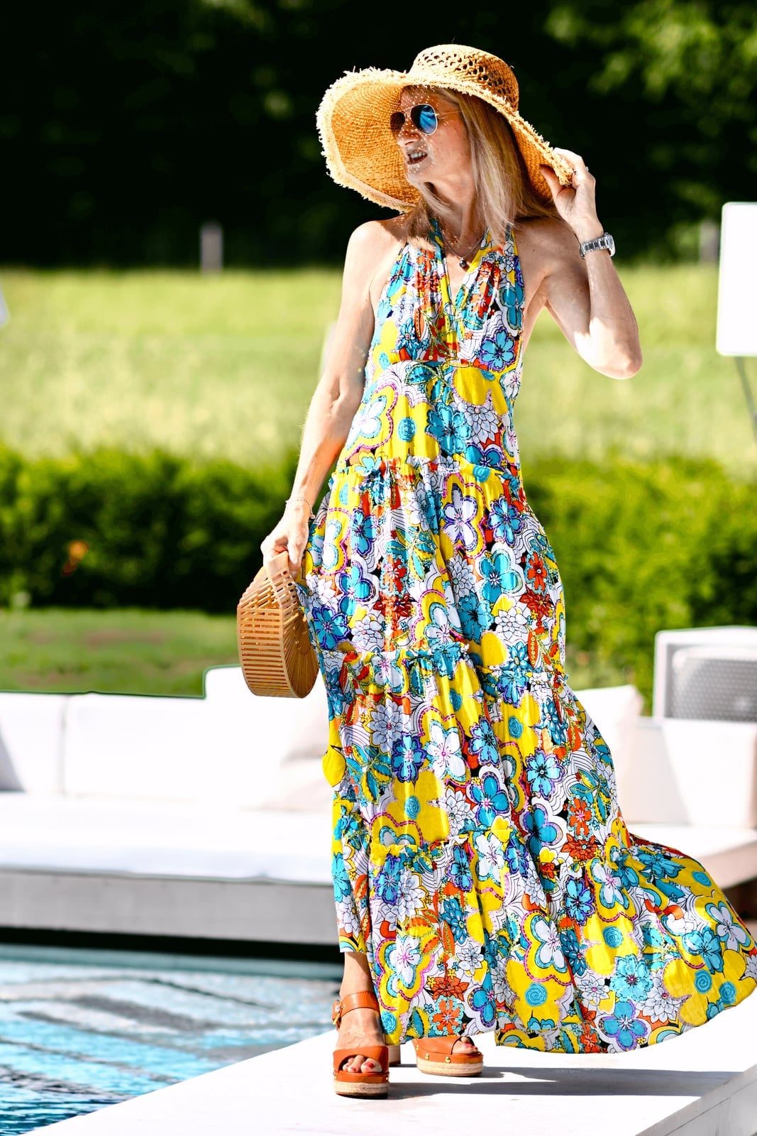 Yellow Floral Print Maxi Dress With Tiered Skirt Yellow Floral Print Maxi Dress With Tiered Skirt — Simple Casual Dresses Outfits