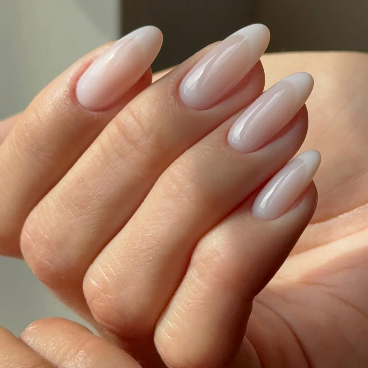 Sheer Nude Vanilla French Tip Almond Nails Sheer Nude Vanilla French Tip Almond Nails — Simple Champagne Nails