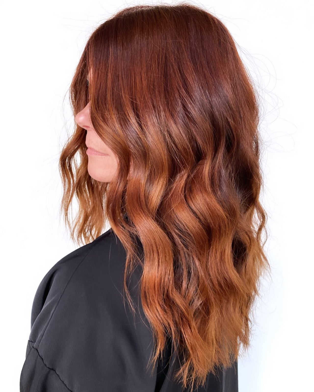 Mid-Back Chestnut With Red Undertones Mid-Back Chestnut With Red Undertones — Simple Chestnut Hair
