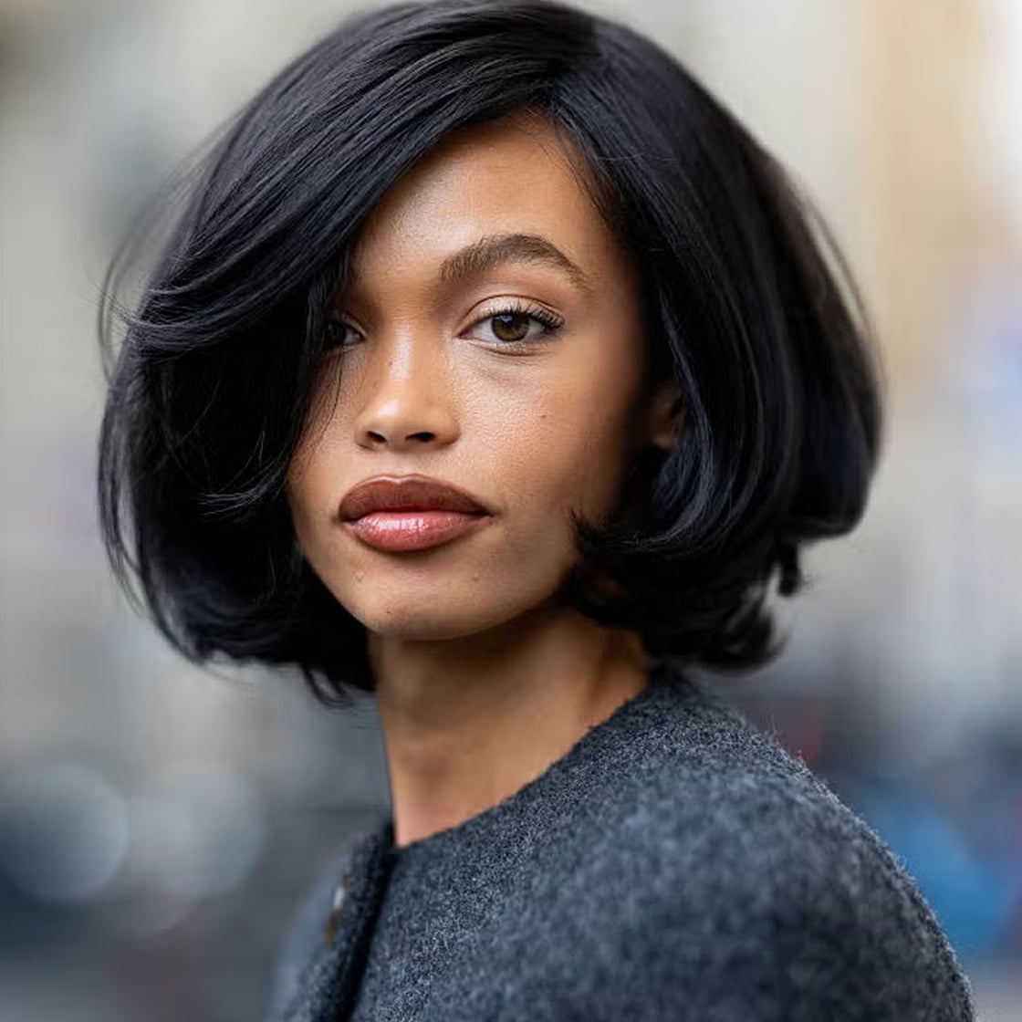 Voluminous Chin Length Bob With Side Part Voluminous Chin Length Bob With Side Part — Simple Chin Length Bob