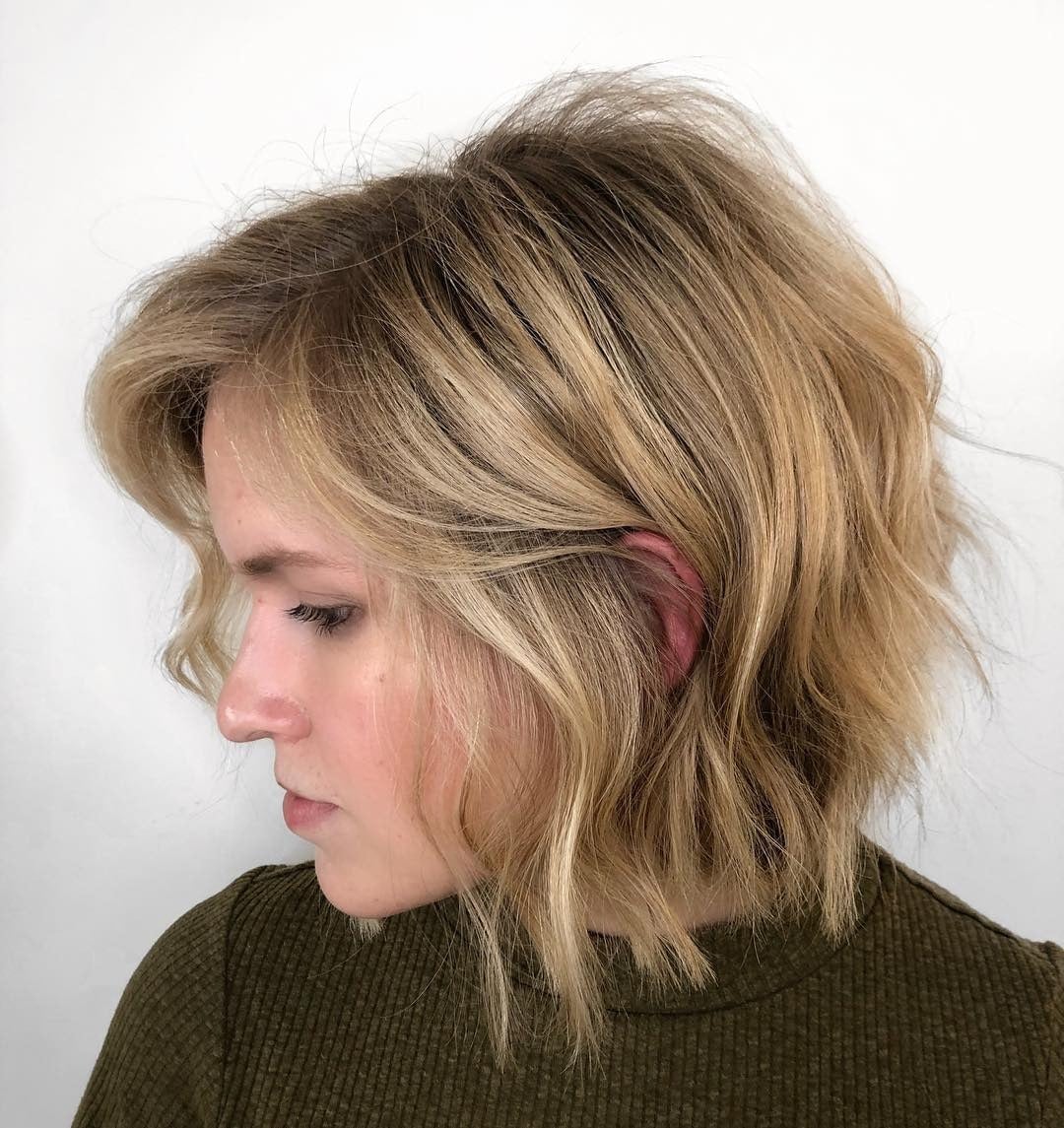 Chin Length Bob With Ash Blonde Highlights Chin Length Bob With Ash Blonde Highlights — Simple Chin Length Bob