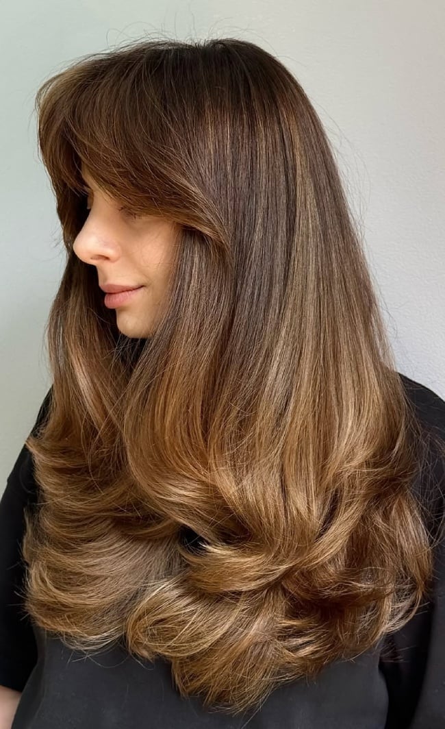 Milk Chocolate Collarbone Lob With Face-Framing Balayage, Wavy Milk Chocolate Collarbone Lob With Face-Framing Balayage, Wavy — Simple Chocolate Balayage