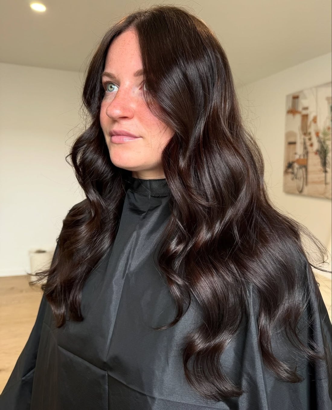 Mid-Back Deep Chocolate With Lighter Chocolate Highlights Mid-Back Deep Chocolate With Lighter Chocolate Highlights — Simple Chocolate Highlights