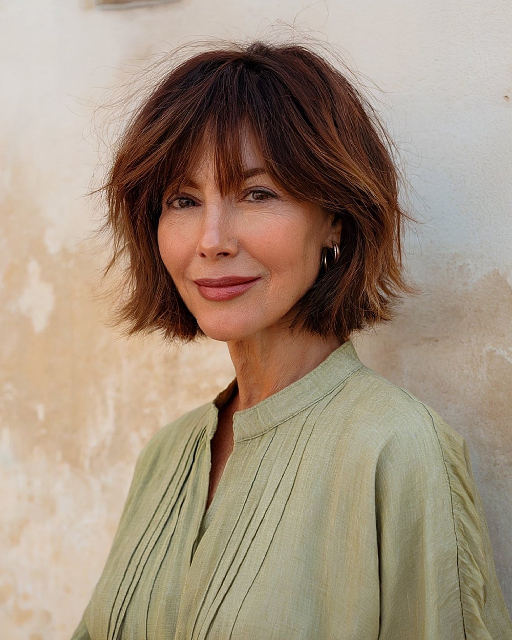 Collarbone Bob With Auburn Highlights Collarbone Bob With Auburn Highlights — Simple Choppy Bob Hairstyles