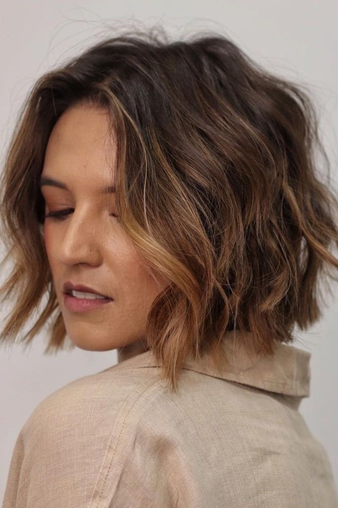 Collarbone Bob With Wispy Bangs And Balayage Collarbone Bob With Wispy Bangs And Balayage — Simple Choppy Bob Hairstyles
