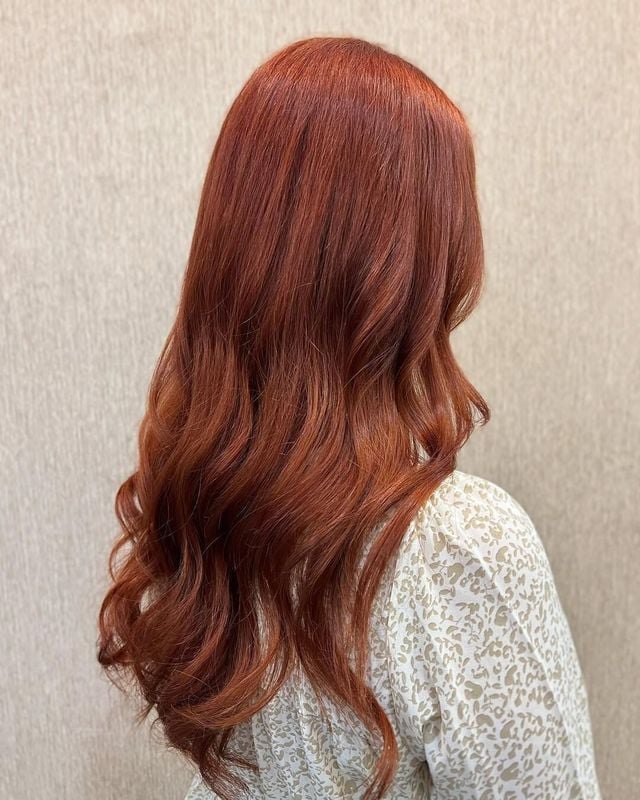 Vibrant Copper Mid-Back Loose Waves — Simple Cinnamon Hair Color