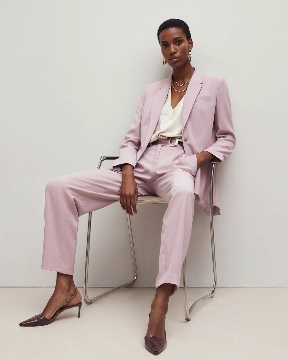 Pale Pink Tailored Suit with a V-neck Blouse — Simple Conference Outfits