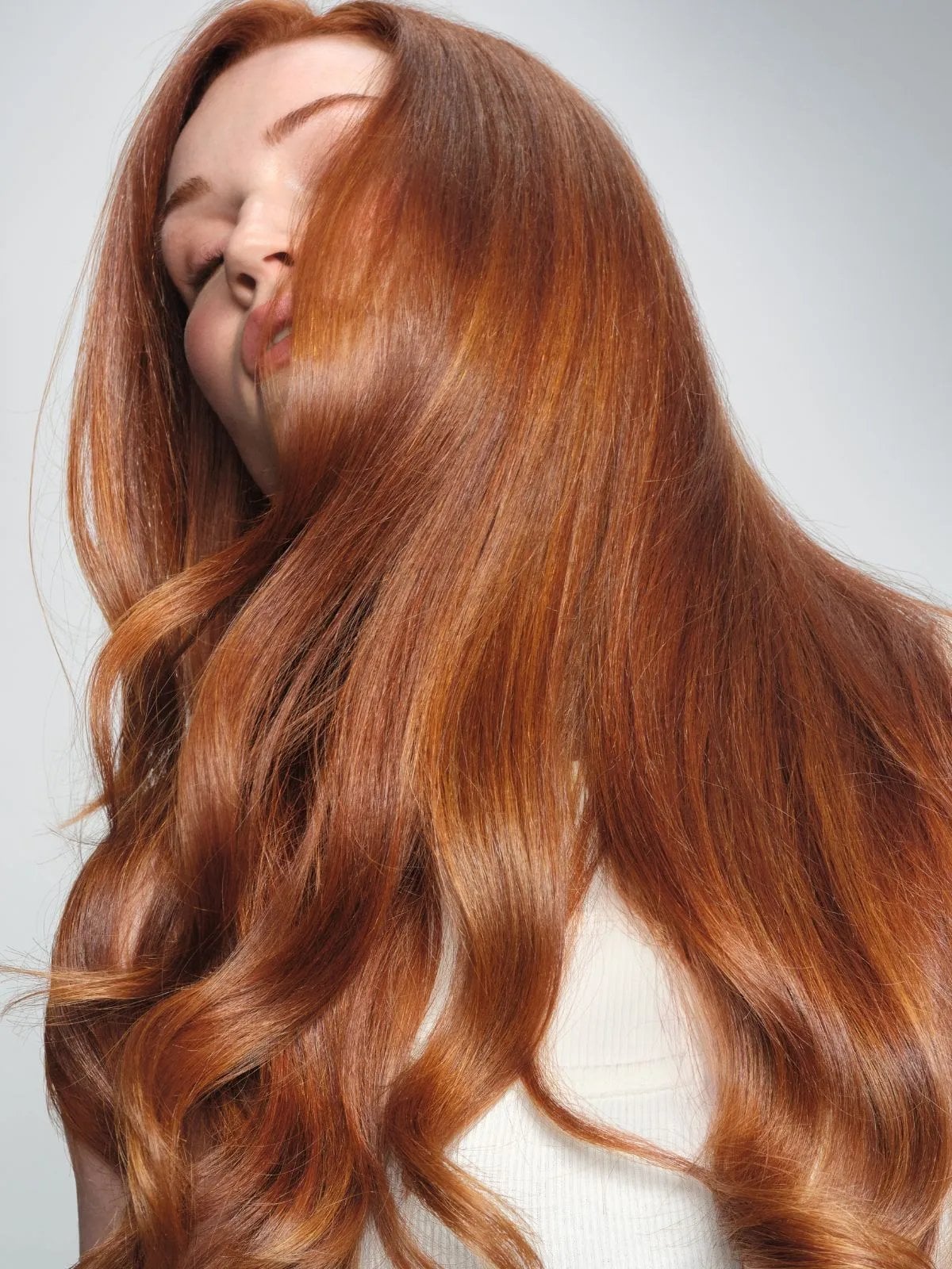 Mid-Back Copper Blonde Loose Waves — Simple Copper Hair with Blonde