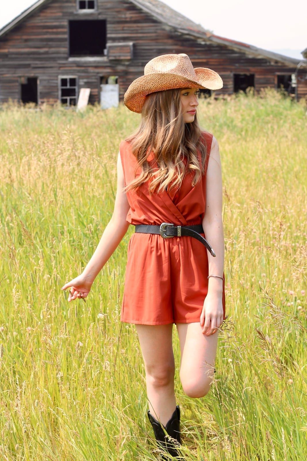 Orange Romper with Black Belt and Cowboy Hat Orange Romper with Black Belt and Cowboy Hat — Simple Cowboy Hat Outfits