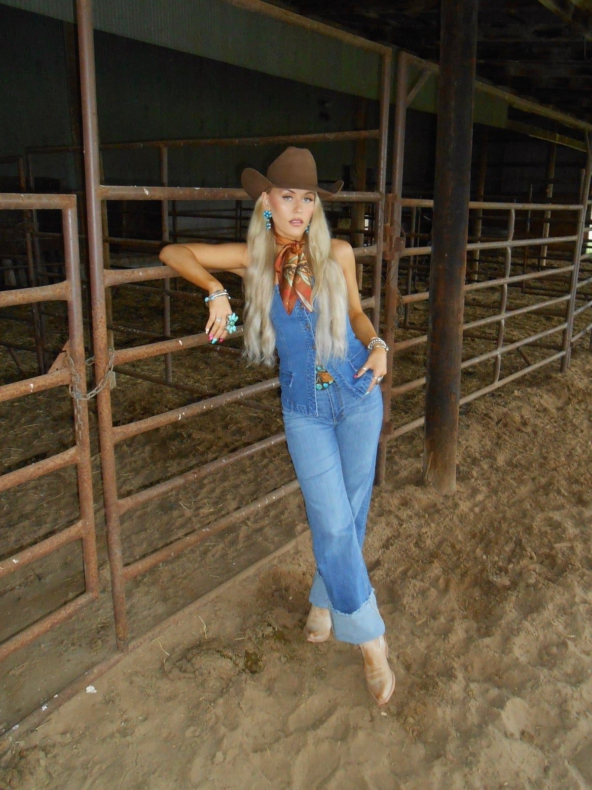 Denim Vest and Jumpsuit with Cowboy Hat Denim Vest and Jumpsuit with Cowboy Hat — Simple Cowboy Hat Outfits