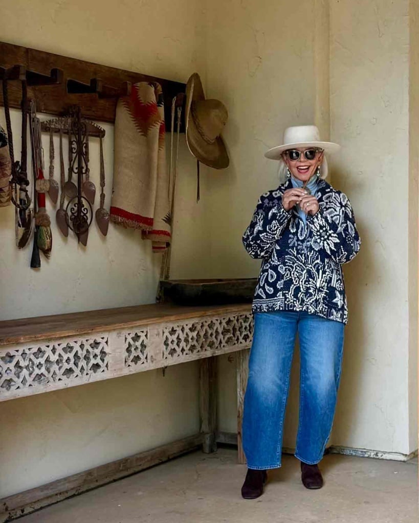 Patterned Jacket Over Shirt and Jeans with Cowboy Hat Patterned Jacket Over Shirt and Jeans with Cowboy Hat — Simple Cowboy Hat Outfits