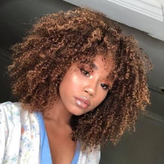 Brown Shoulder Length Hair With Blonde Highlights — Simple Curly Bangs