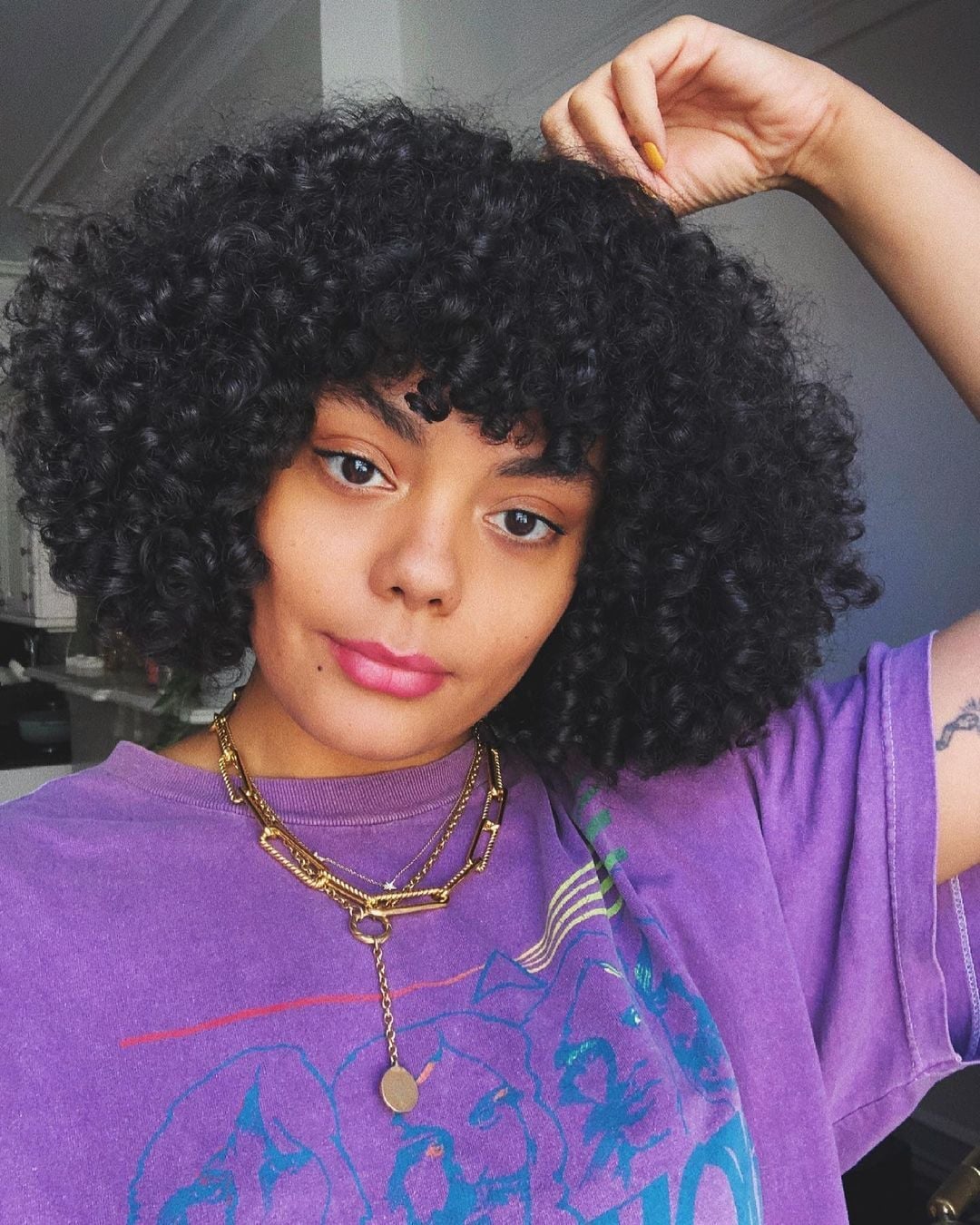 Black Chin Length Bob With Short Curly Bangs — Simple Curly Bob Hairstyles