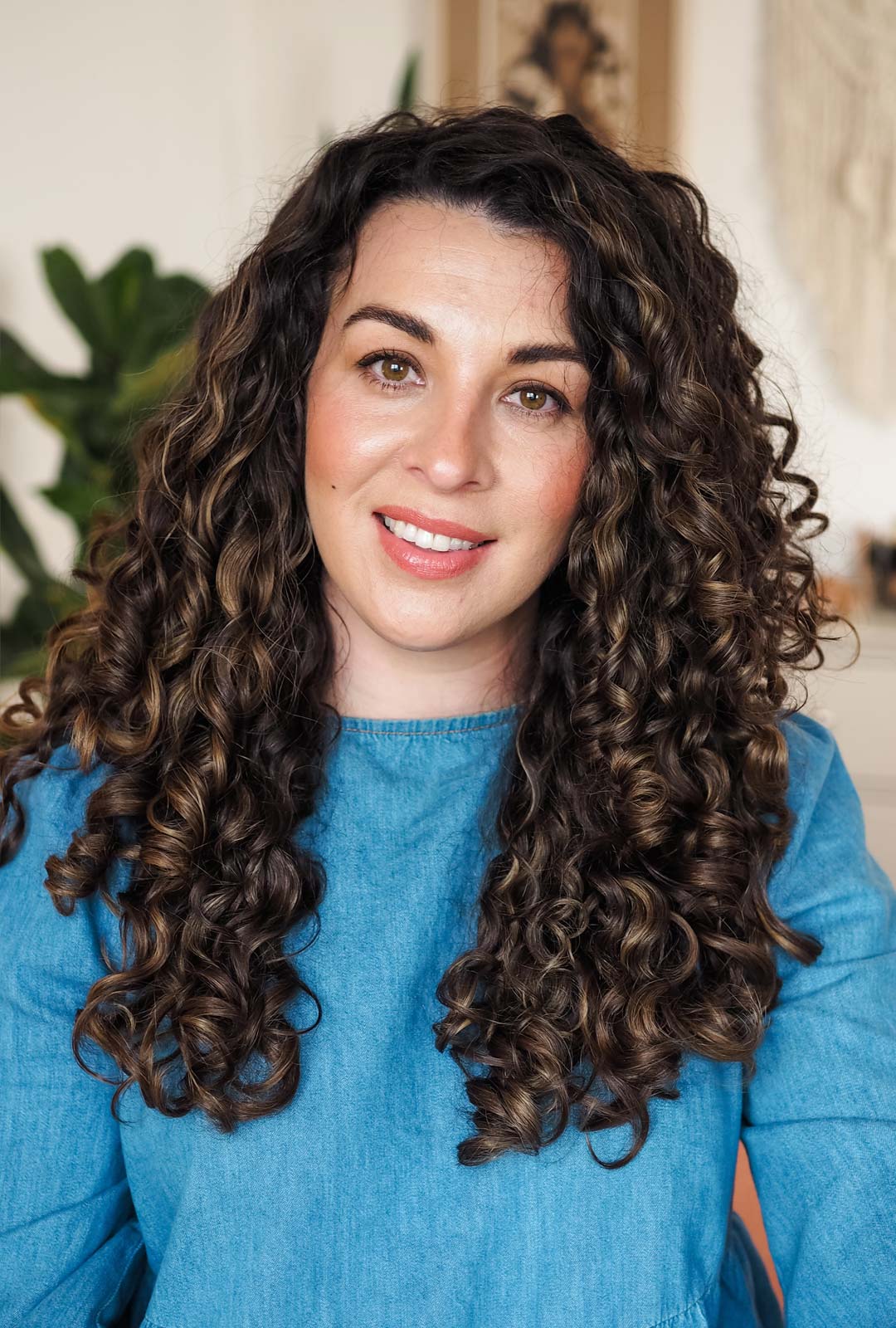 Mid-Back Curls With Auburn Highlights — Simple Curly Hair Cuts