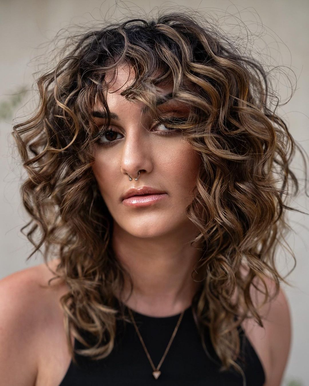 Collarbone Shag With Face Framing Layers Collarbone Shag With Face Framing Layers — Simple Curly Hair Haircuts