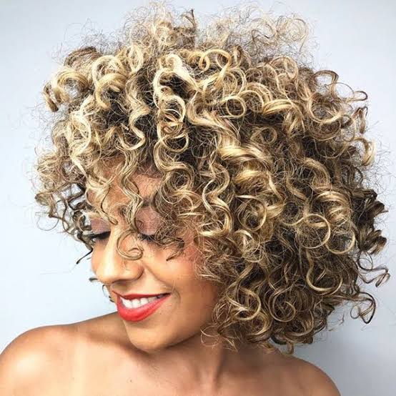 Shoulder Length Blonde With Lighter Blonde Highlights — Simple Curly Hair Highlights