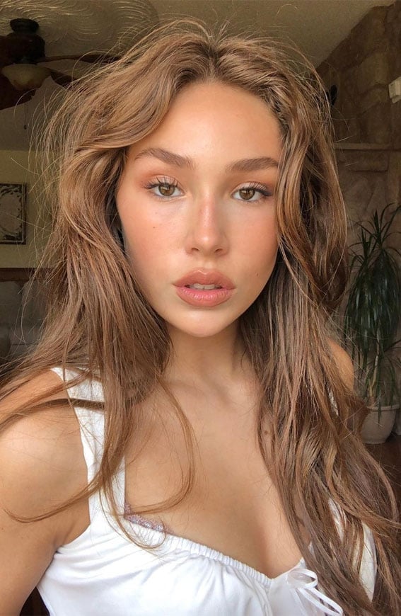 Fine Light Brown Hair With Air-Dried Curtain Bangs Fine Light Brown Hair With Air-Dried Curtain Bangs — Simple Curtain Bangs with Layers
