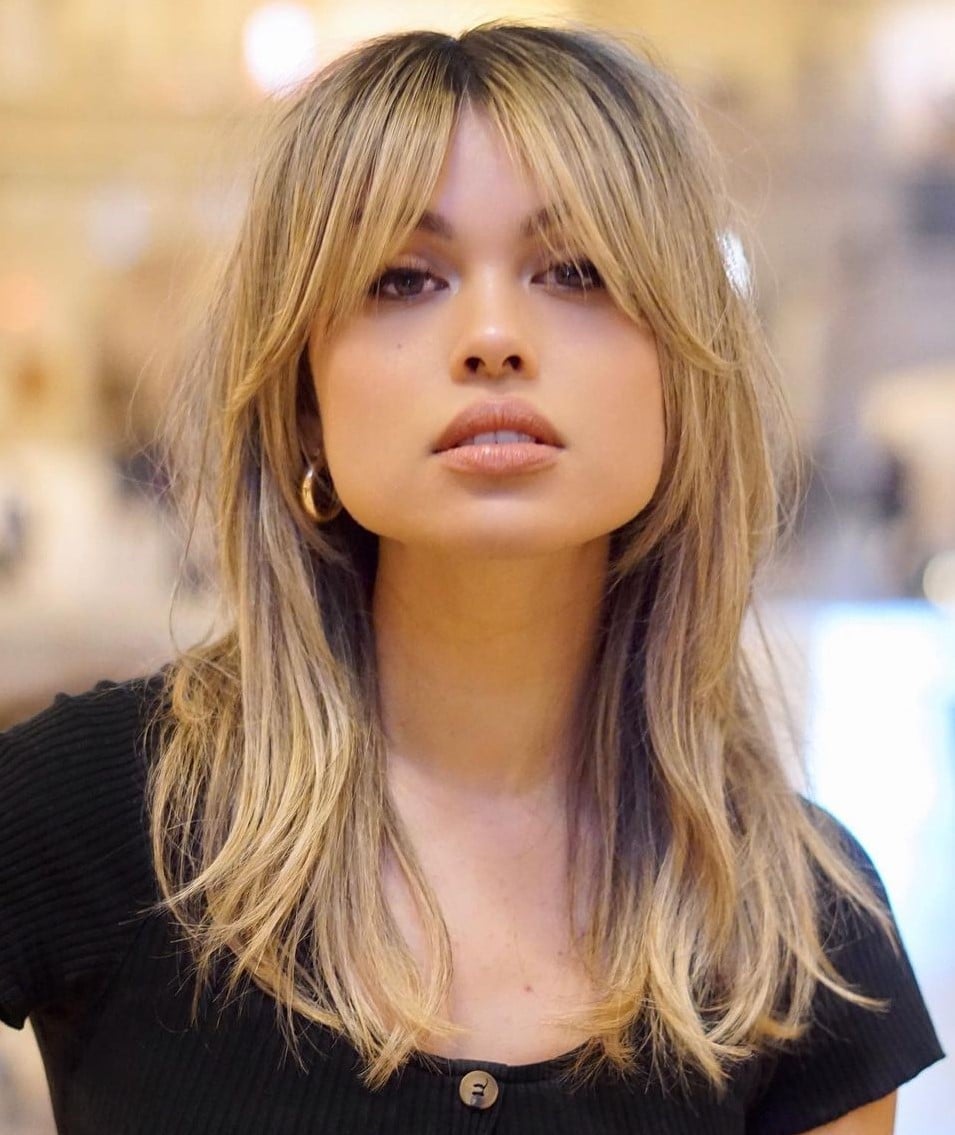 Mid-Back Ash Blonde With Full Curtain Bangs Mid-Back Ash Blonde With Full Curtain Bangs — Simple Curtain Bangs with Layers