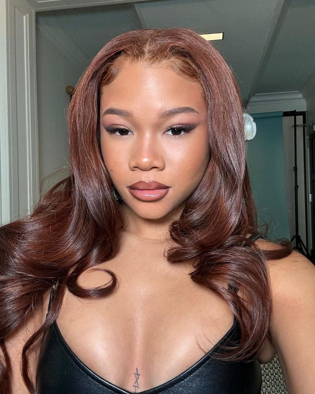 Collarbone Layers In Dark Auburn With Lighter Highlights — Simple Dark Auburn Hair