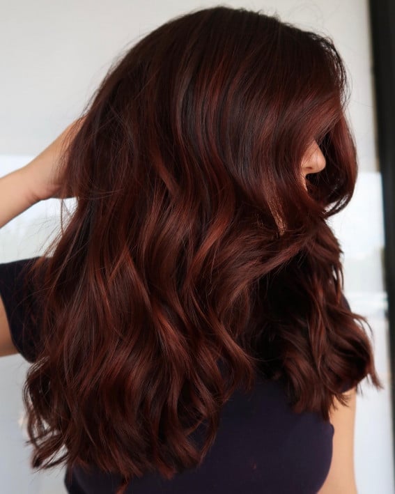 Collarbone Layers With Dark Auburn Dimension — Simple Dark Auburn Hair