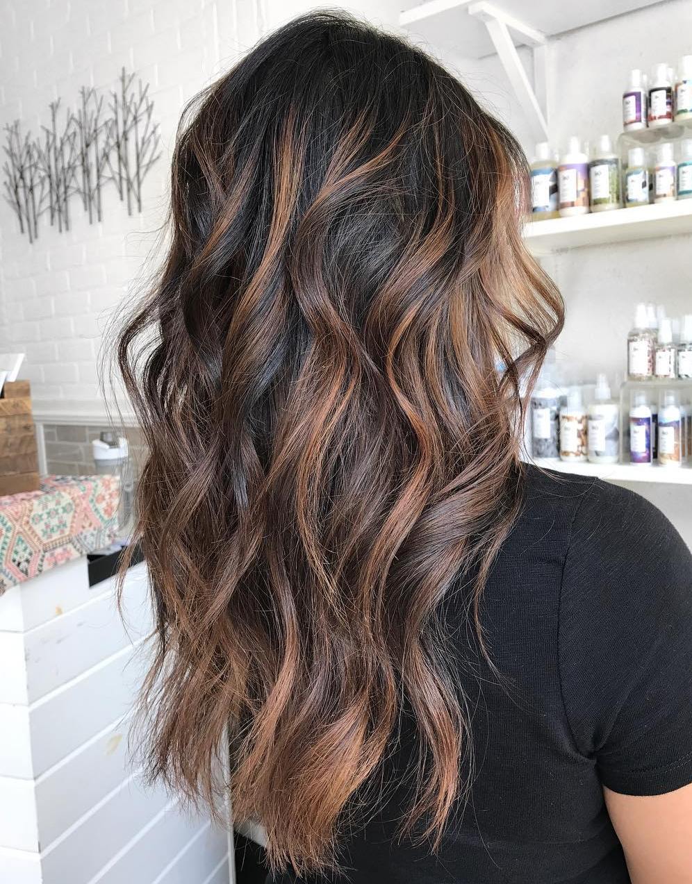 Mid-Back Dark Brown With Warm Brown And Auburn Highlights Mid-Back Dark Brown With Warm Brown And Auburn Highlights — Simple Dark Highlights