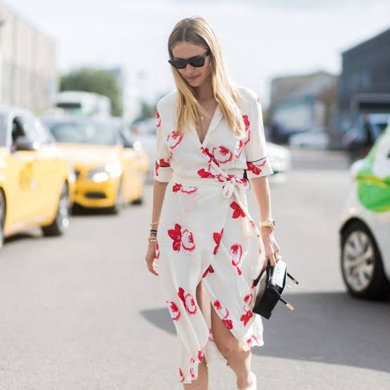 Floral Print Wrap Dress Floral Print Wrap Dress — Simple Dinner Outfits