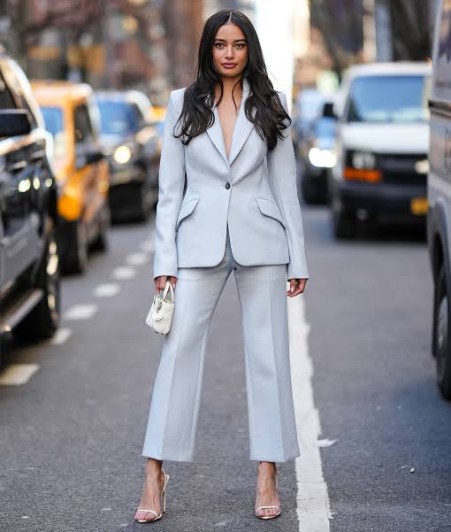Light Blue Suit with Cropped Trousers Light Blue Suit with Cropped Trousers — Simple Dinner Outfits Night
