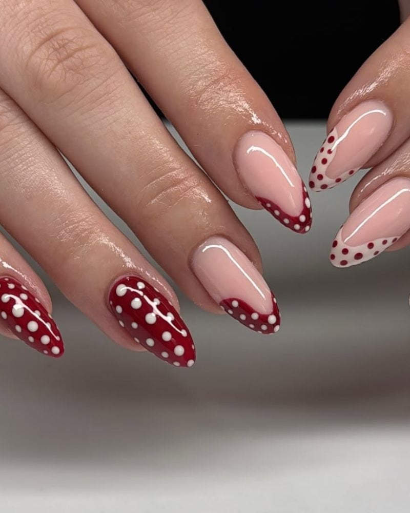 Medium Almond French Tip With Red And Nude Dots and покрытие ровное Medium Almond French Tip With Red And Nude Dots and покрытие ровное — Simple Dots Nail Designs