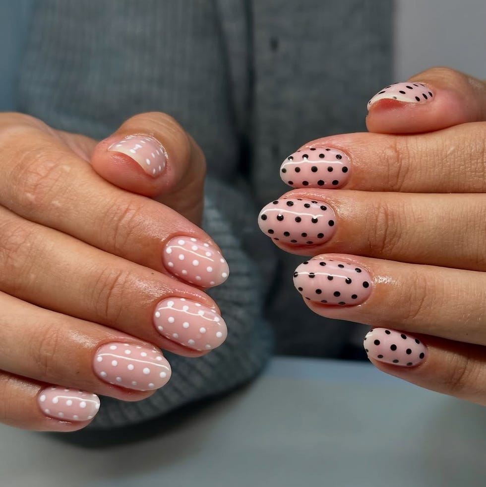Medium Oval Pink With Black And White Dots Medium Oval Pink With Black And White Dots — Simple Dots Nail Designs