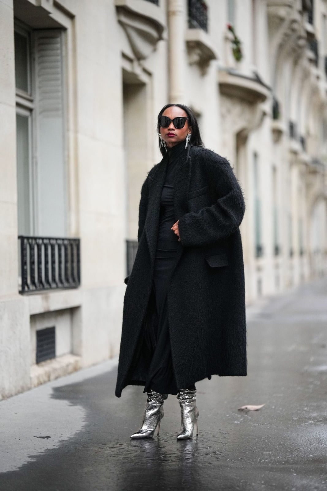 Silver Pointed-Toe Boots with a Black Dress and Coat — Simple Dresses and Boots Outfit