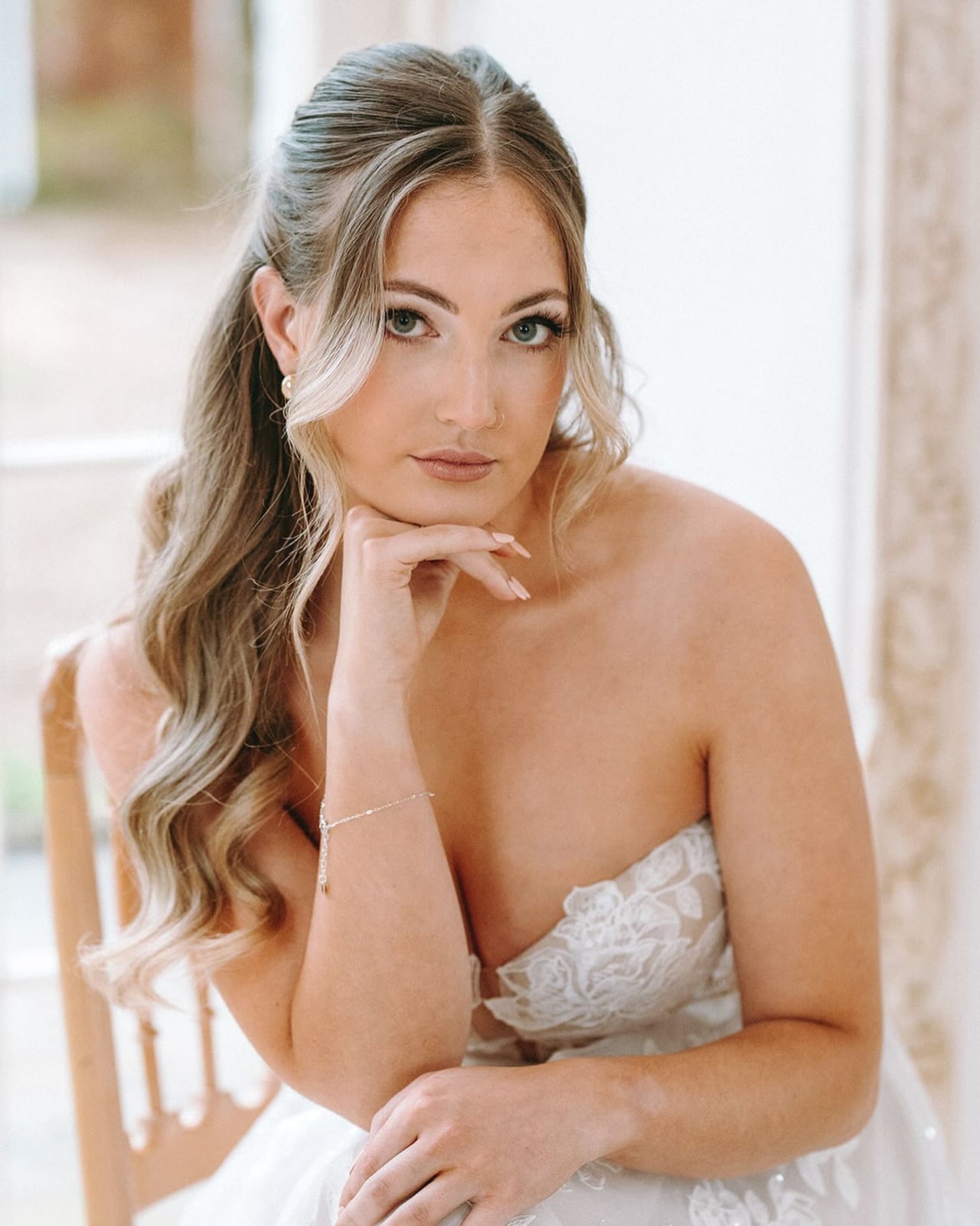 Wavy Collarbone Half Up Half Down Wavy Collarbone Half Up Half Down — Simple Dresses Hairstyles
