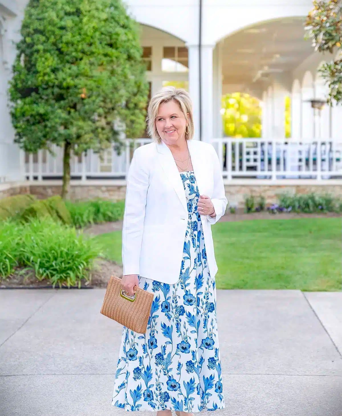 Floral Print Maxi Dress with Blazer Floral Print Maxi Dress with Blazer — Simple Dresses to Wear