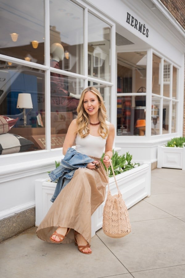 Beige Maxi Skirt with Denim Jacket Beige Maxi Skirt with Denim Jacket — Simple Everyday Outfits