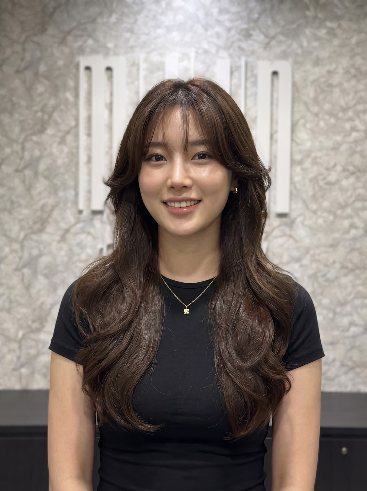 Collarbone Dark Brown With Curtain Bangs And Layers, Middle — Simple Face Framing Bangs