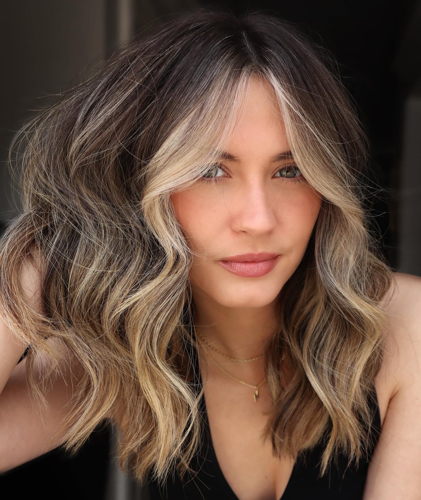 Long Dark Brown With Bold Blonde Face-Framing Highlights Long Dark Brown With Bold Blonde Face-Framing Highlights — Simple Face Framing Highlights
