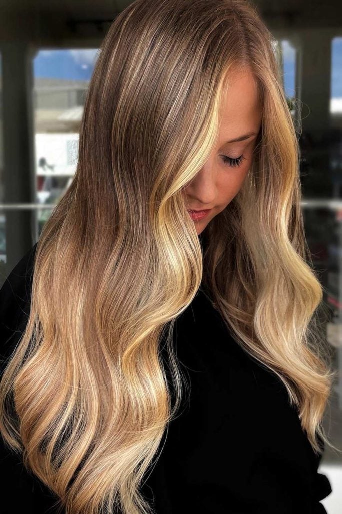 Ash Blonde With Subtle Lighter Blonde Framing Ash Blonde With Subtle Lighter Blonde Framing — Simple Face Framing Highlights