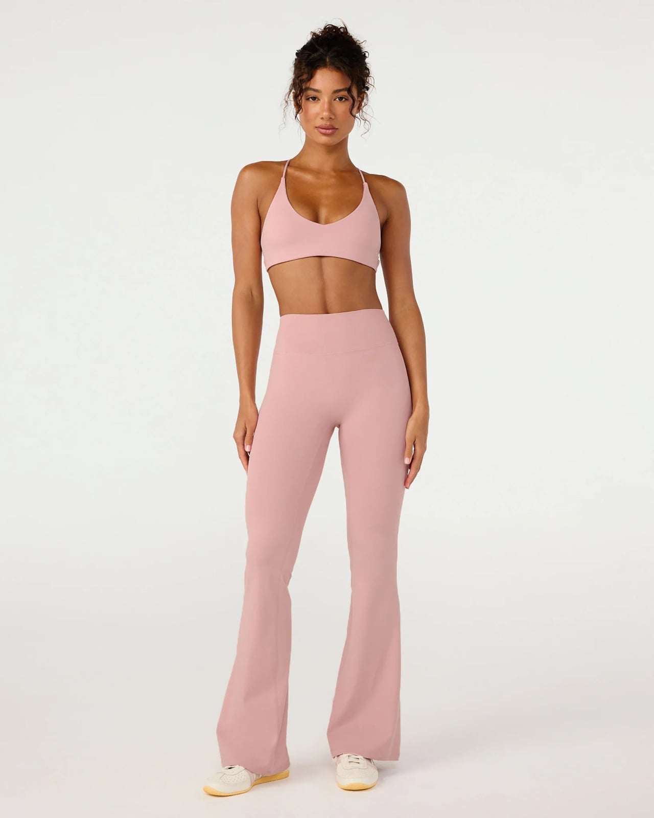 Basic Flare Leggings and Tights — Simple Flare Leggings Outfits