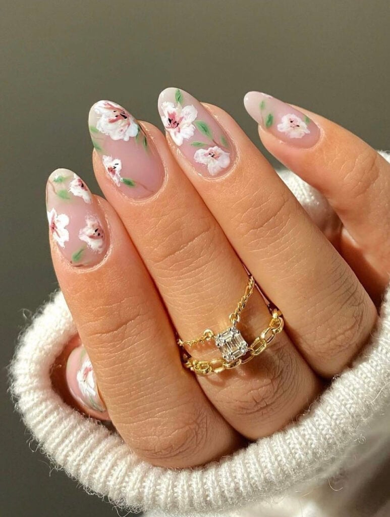Medium Almond Nails with Painterly Floral Designs Medium Almond Nails with Painterly Floral Designs — Simple Floral Nails