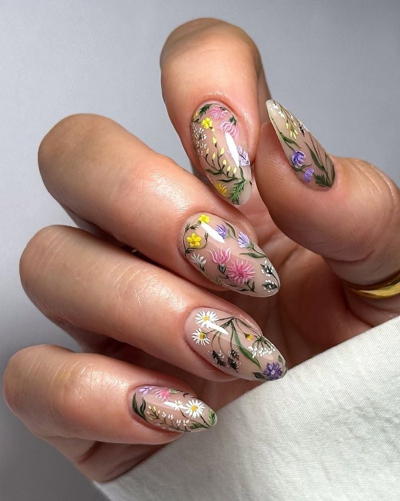Intricate Floral Pattern on Sheer Nude Almond Nails Intricate Floral Pattern on Sheer Nude Almond Nails — Simple Floral Nails