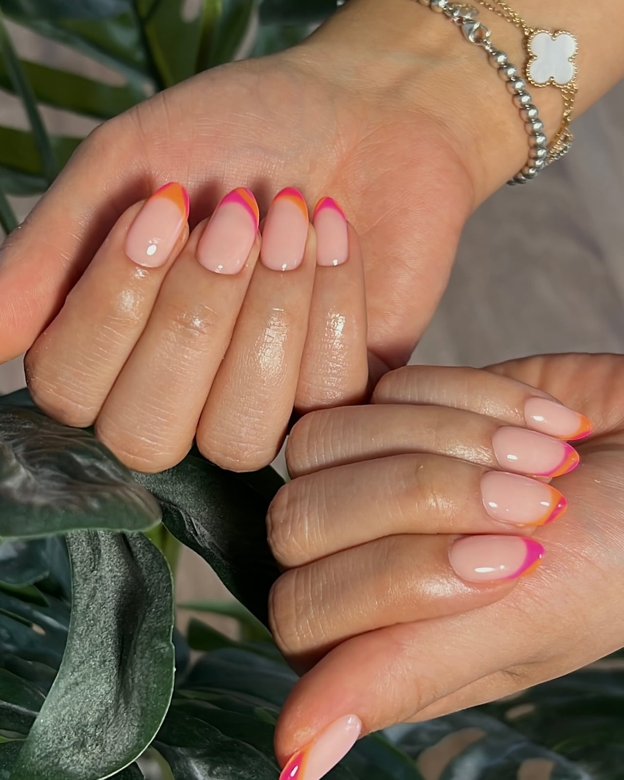 Gradient French Medium Oval Nails Gradient French Medium Oval Nails — Simple French Nails