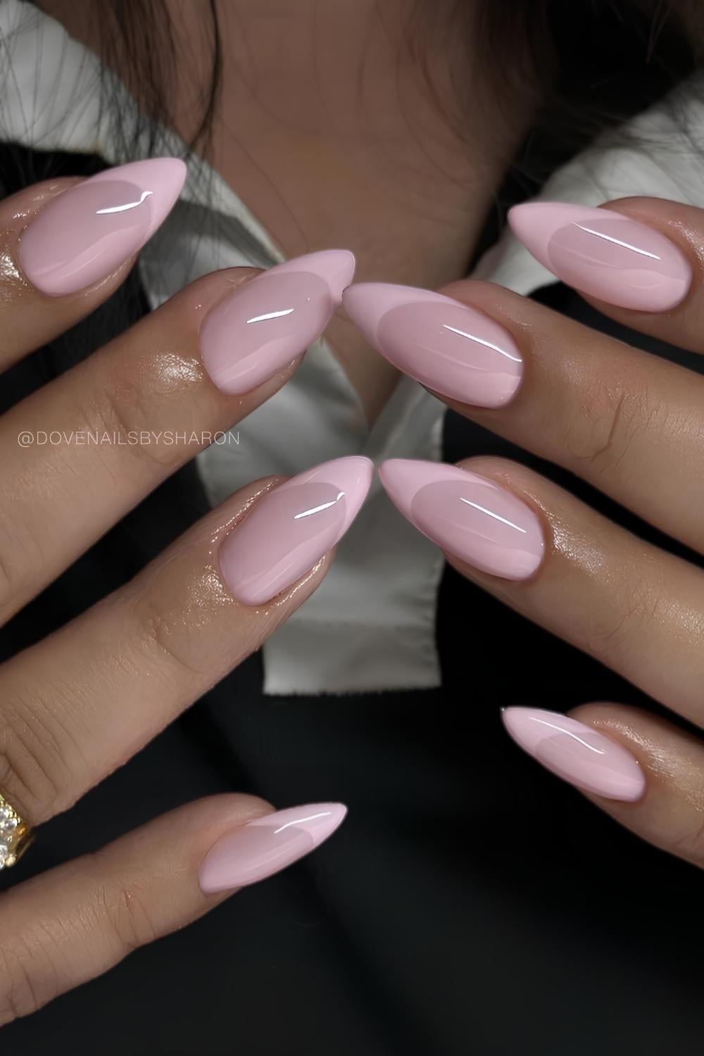 Medium Oval Rounded Pale Pink French Tips With Glitter Medium Oval Rounded Pale Pink French Tips With Glitter — Simple French Tip Nails