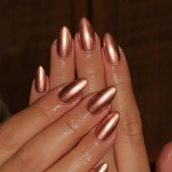 Full Coverage Rose Gold Chrome Medium Almond Nails Full Coverage Rose Gold Chrome Medium Almond Nails — Simple Gold Chrome Nails