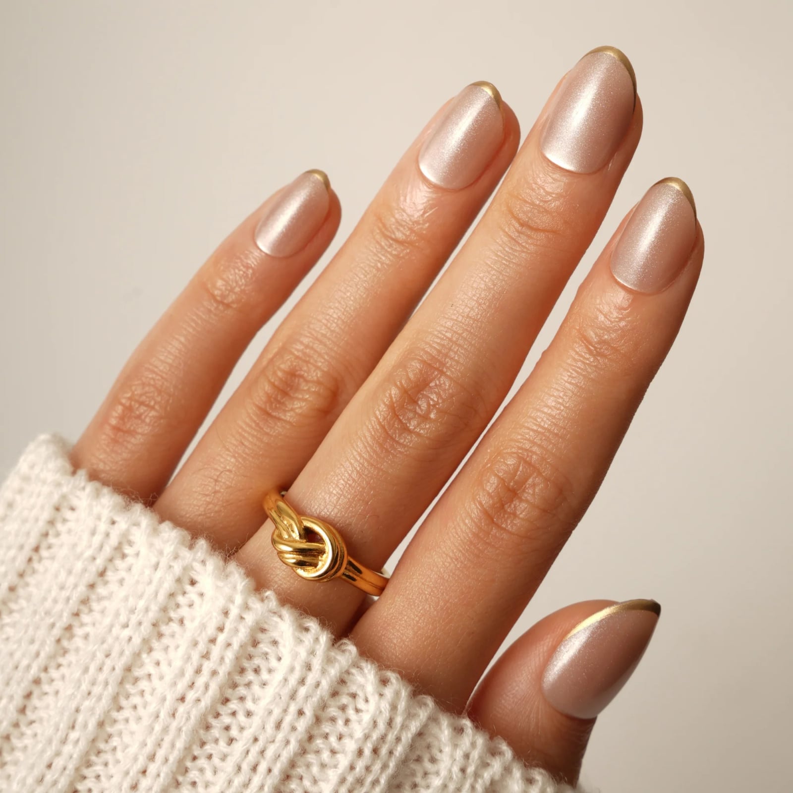 Medium Almond Satin Gold Line French Medium Almond Satin Gold Line French — Simple Gold French Tip Nails